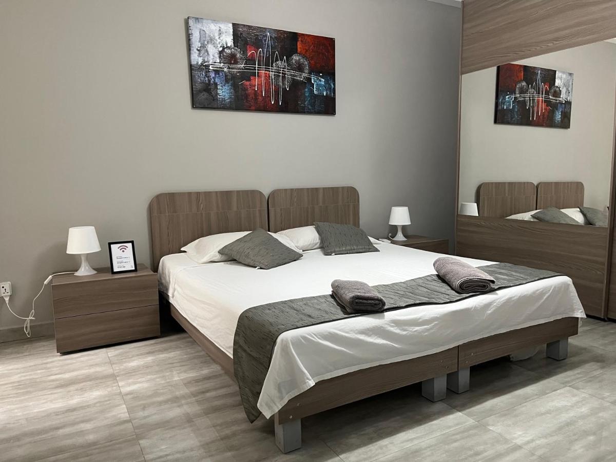 F7 Room 1, Private Double Room With Private Bathroom In Shared Flat Msida Exteriör bild